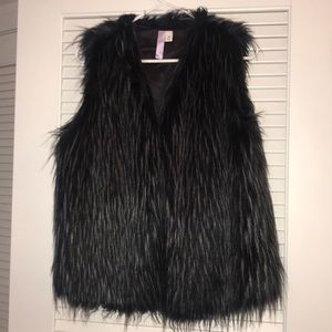 Francesca’s Feather Vest